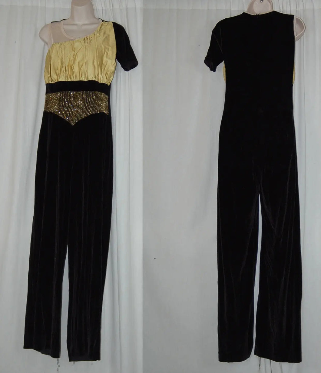 18 Black gold Lea Sports Wear Uniforms