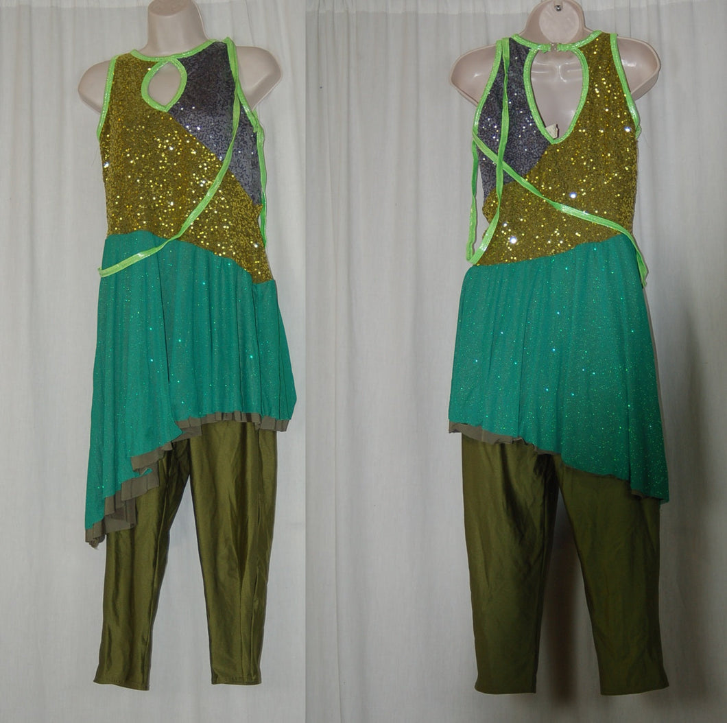 9 Green Dresses + 10 Green Pants A Wish Come True