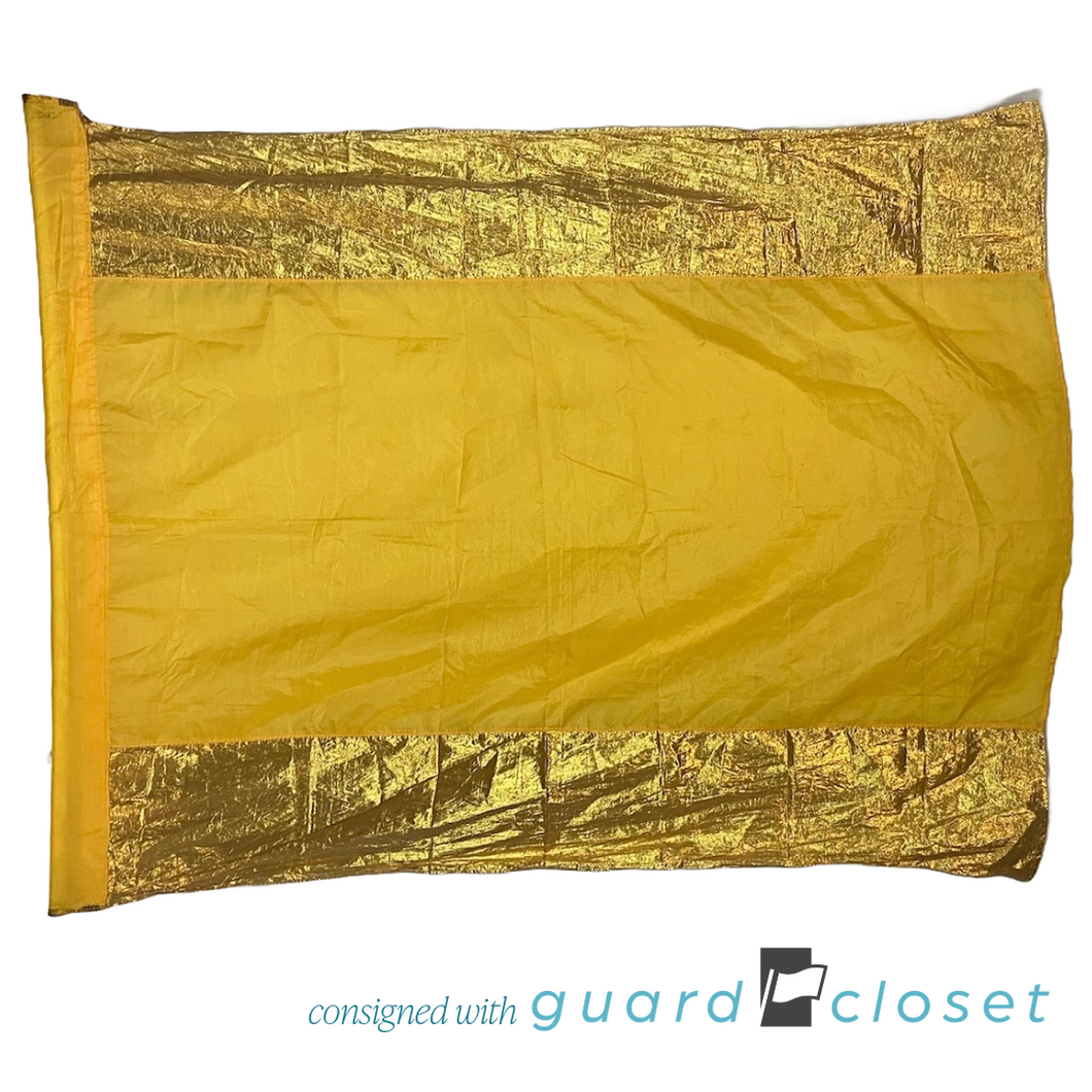 8 Gold Oversized Flags