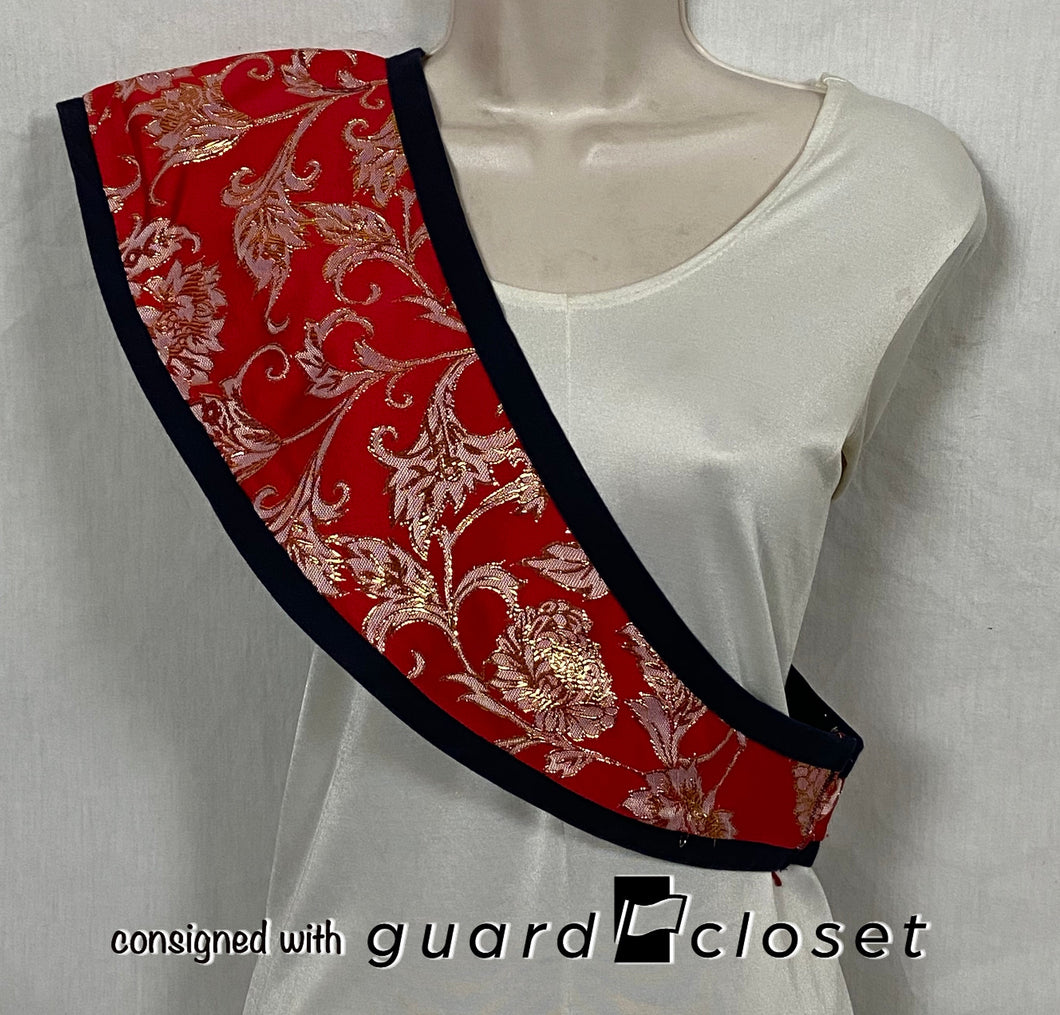 81 Red Damask Sashes