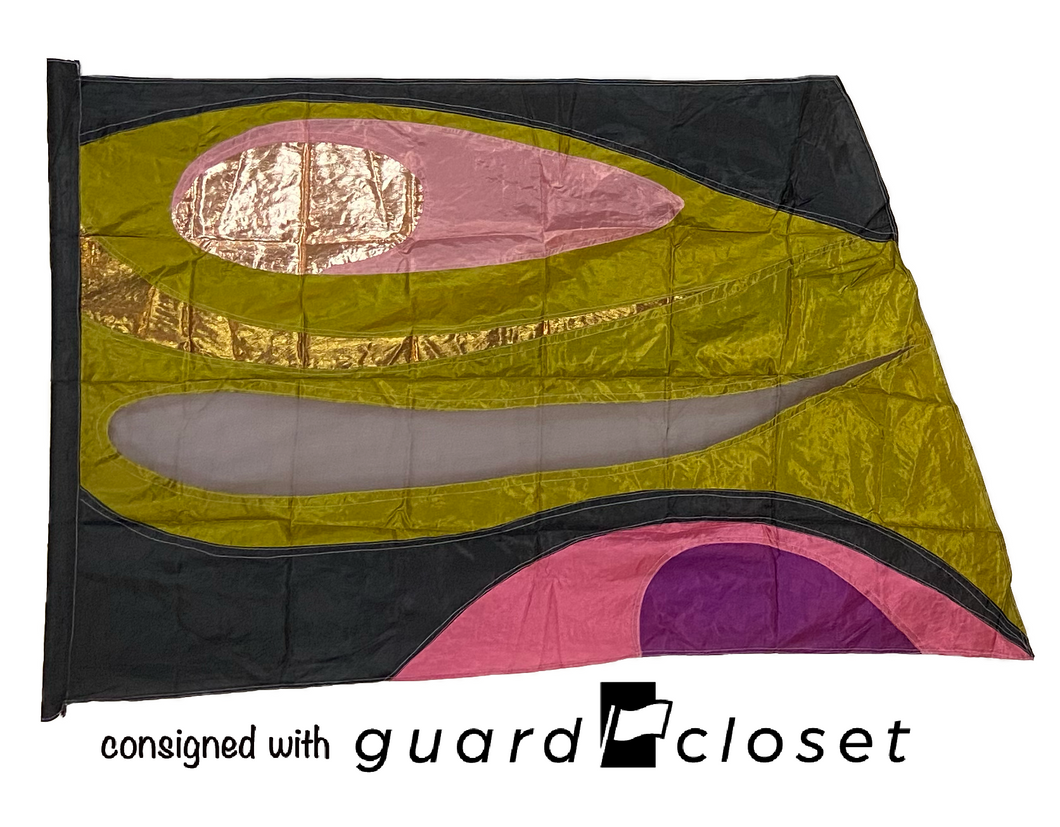 10 Green/pink/black/brown Flags guardcloset